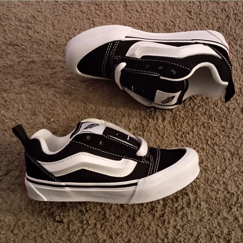 Vans Nu Skool Kids Black White BRAND NEW WITH BOX, NO LID